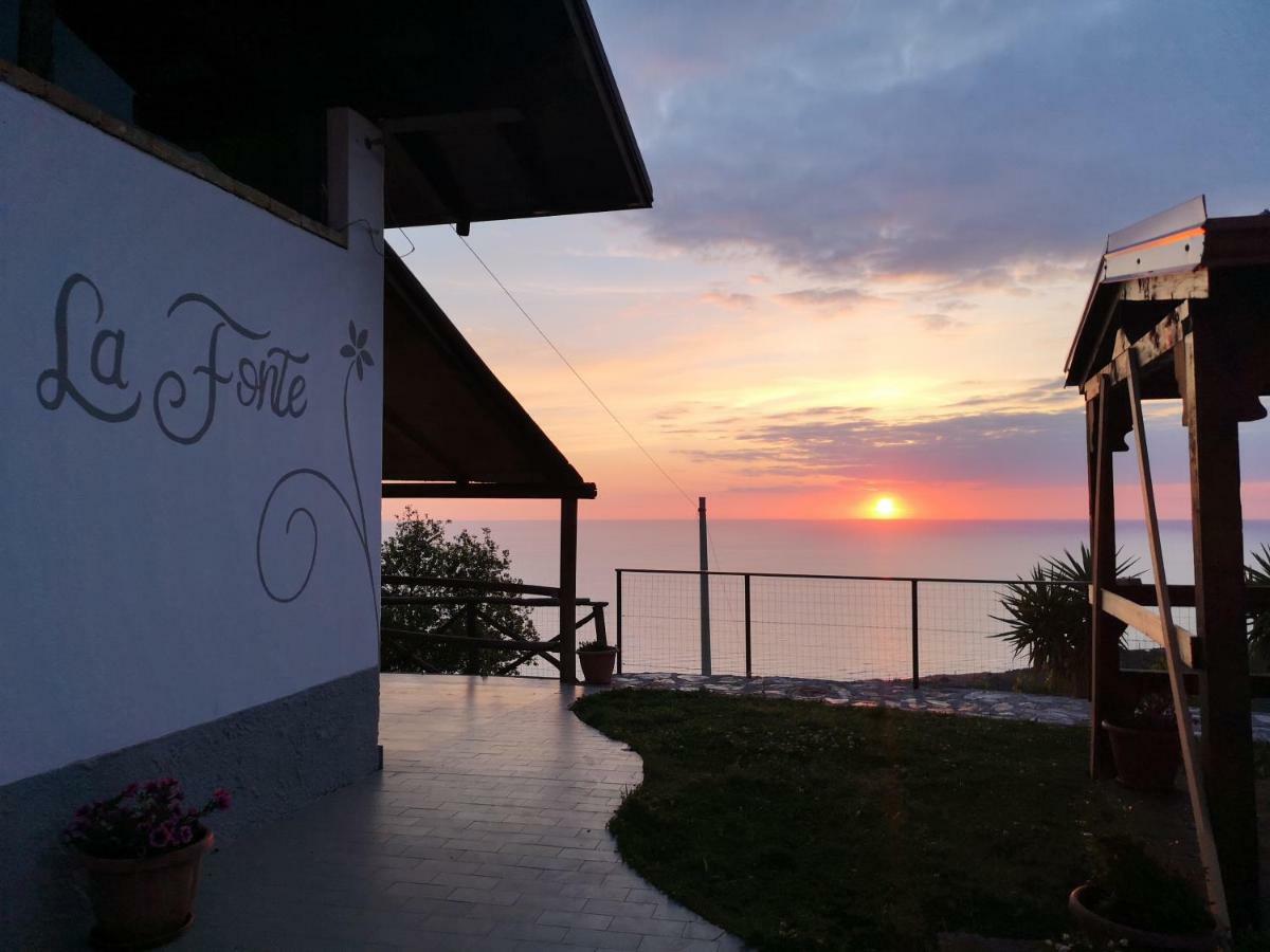 Vila Azienda Agrituristica La Fonte Bonifati Exteriér fotografie